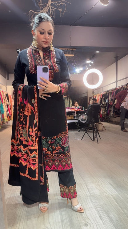 Dal Makhni Black Woolen Designer suit