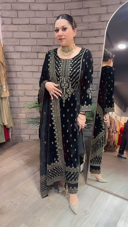 Kaera Black velvet  Designer suit