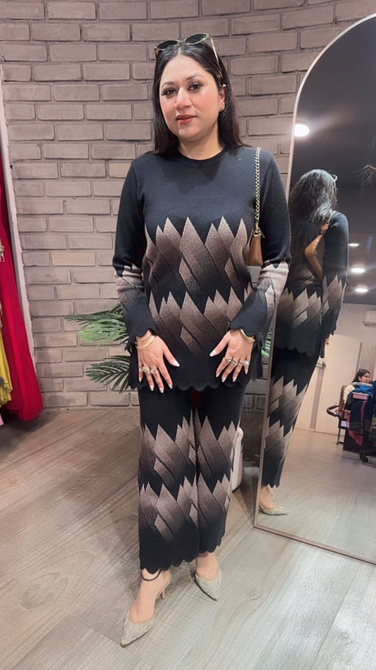 Bocha Black Woolen Cordset