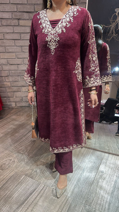 Miera Wine pocket Woolen Cordset