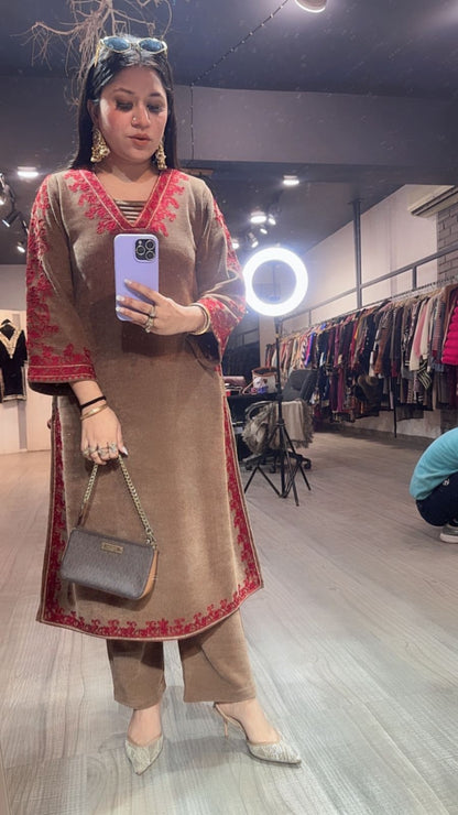 Miera Beige pocket Woolen Cordset