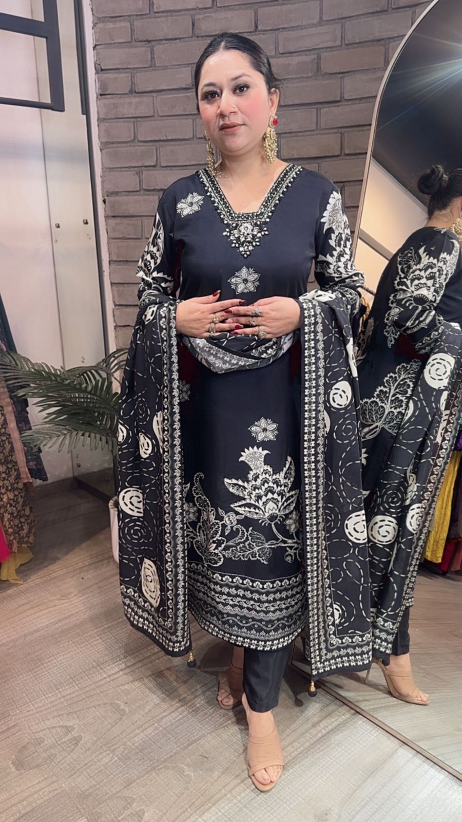 Azeera Black white Digital Designer Suit