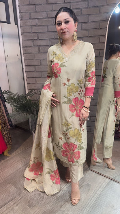 Lashkaraa Designer Suit
