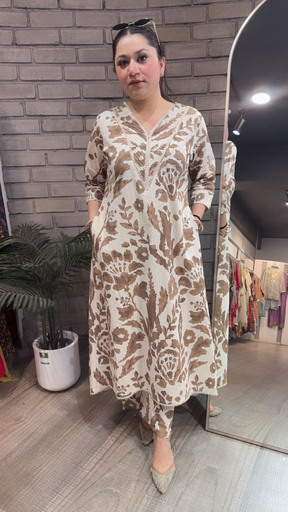 Timtam ivory Brown Designer Cordset