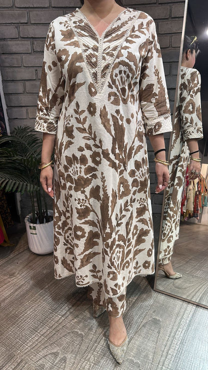 Timtam ivory Brown Designer Cordset