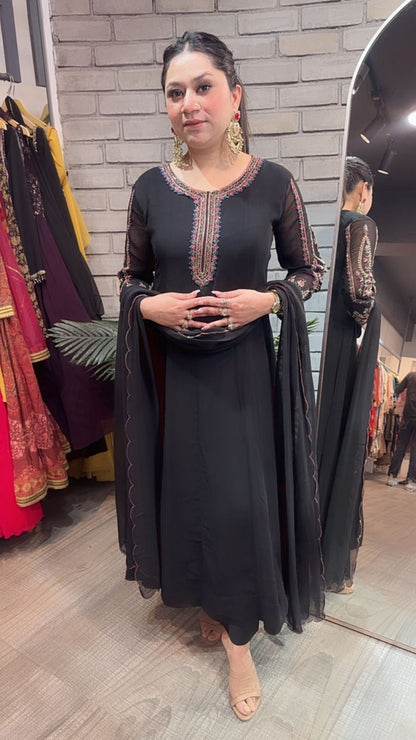 Flaunt Black Designer Anarkali Suit
