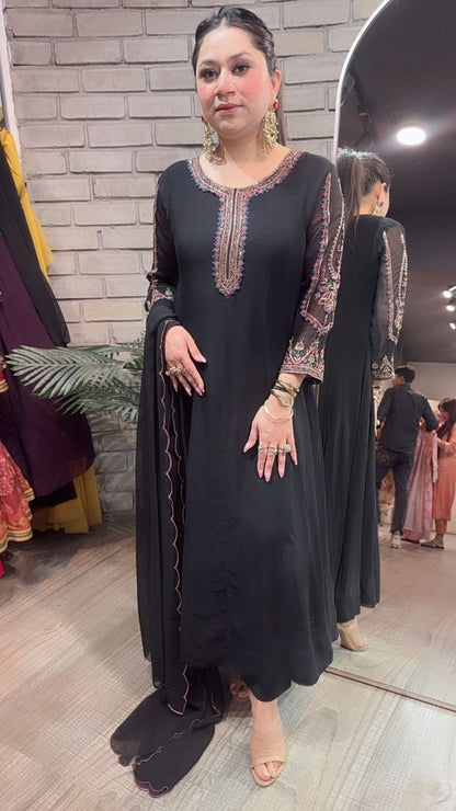 Flaunt Black Designer Anarkali Suit