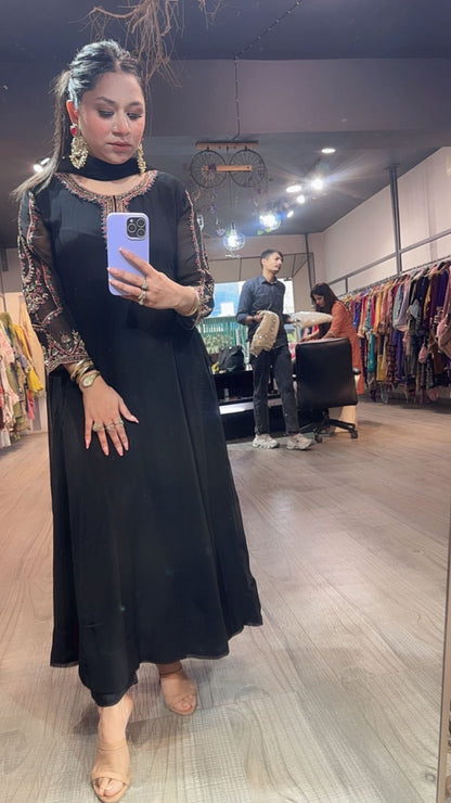 Flaunt Black Designer Anarkali Suit