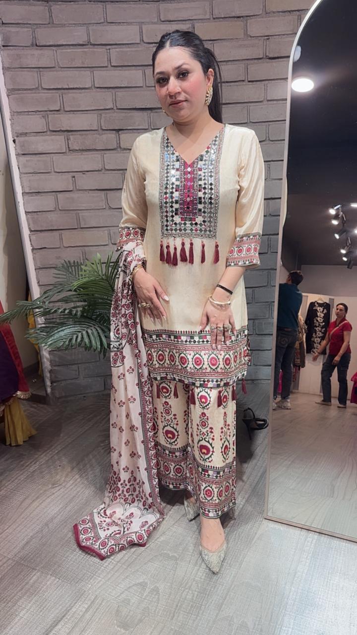 Mugly Digital Mirror Tassel Designer Suit