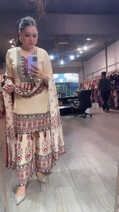 Mugly Digital Mirror Tassel Designer Suit