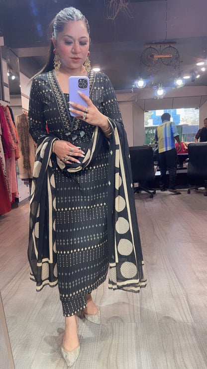 Iltija Black Digital Designer Cotton Suit