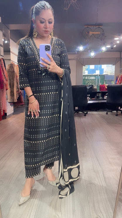 Iltija Black Digital Designer Cotton Suit