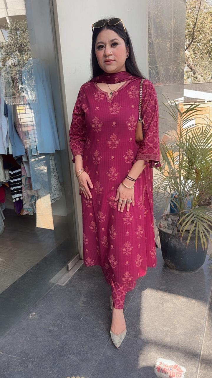 Rasam Magenta Cotton Designer Suit
