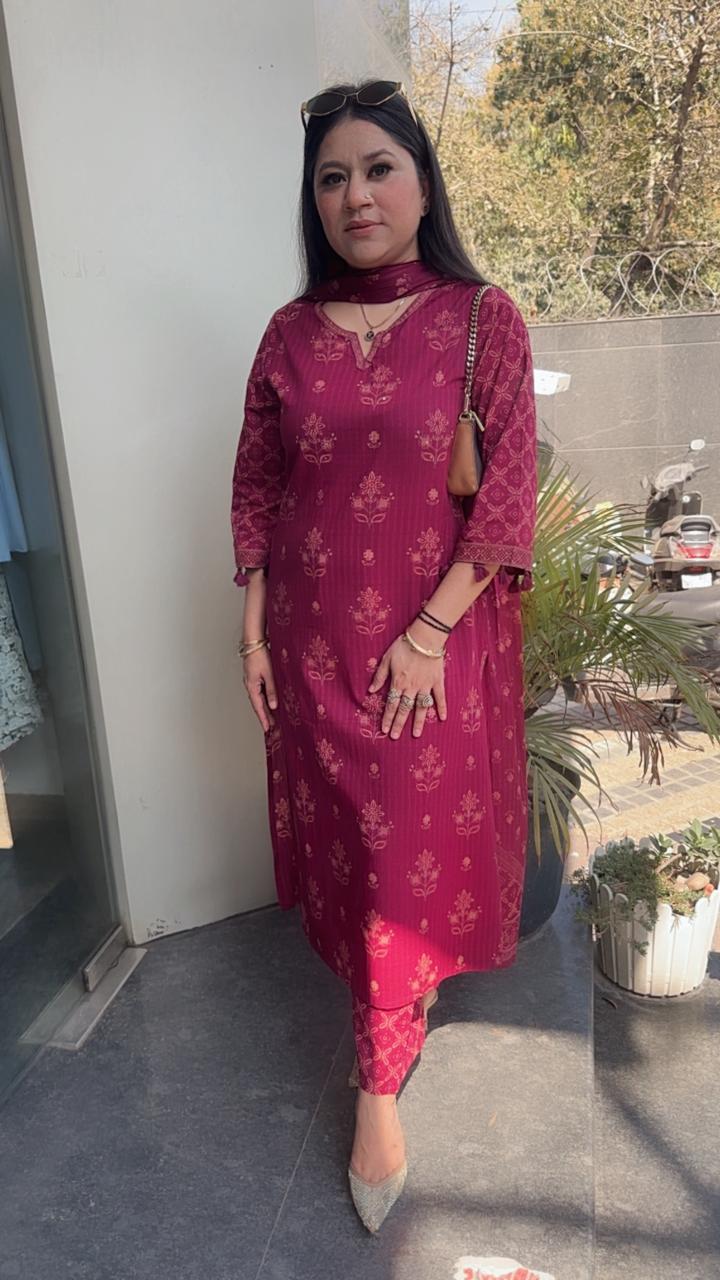 Rasam Magenta Cotton Designer Suit