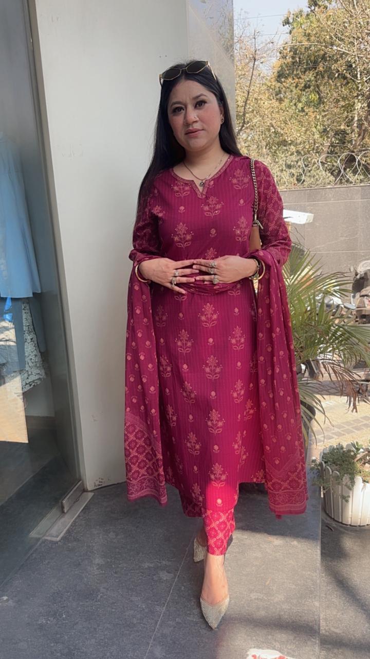 Rasam Magenta Cotton Designer Suit