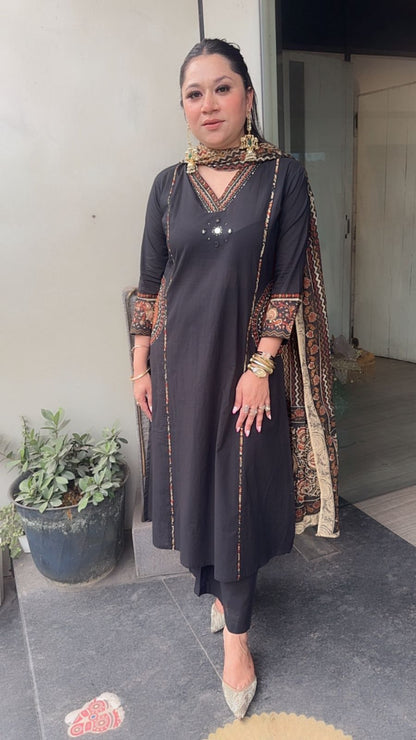 Myshka Black A-Line Designer Suit