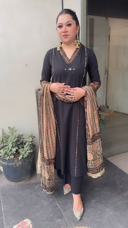 Myshka Black A-Line Designer Suit