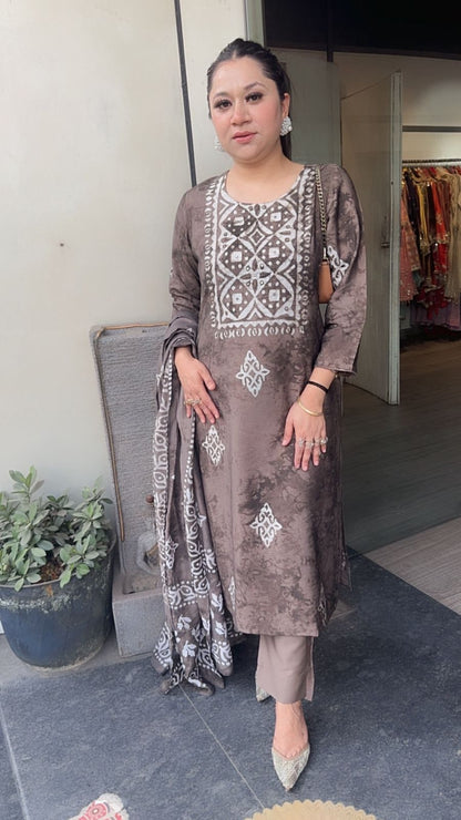 Tikhli Mouse Batik Print Cotton Suit