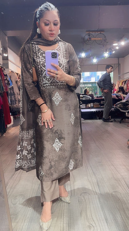 Tikhli Mouse Batik Print Cotton Suit