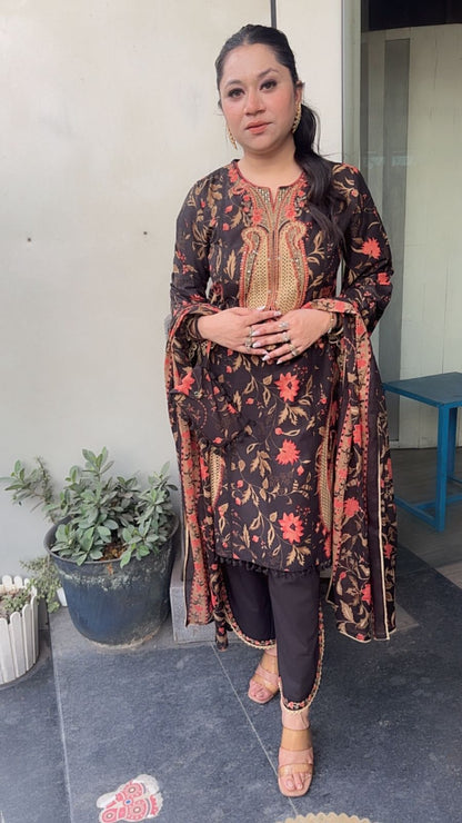 Nusrat Digital Pakistani Cotton Suit