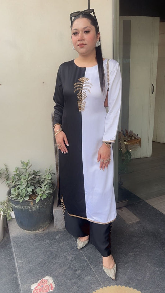 Karishma kapoor Black white Tunic Set