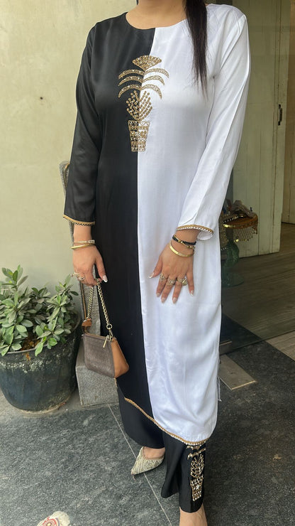 Karishma kapoor Black white Tunic Set