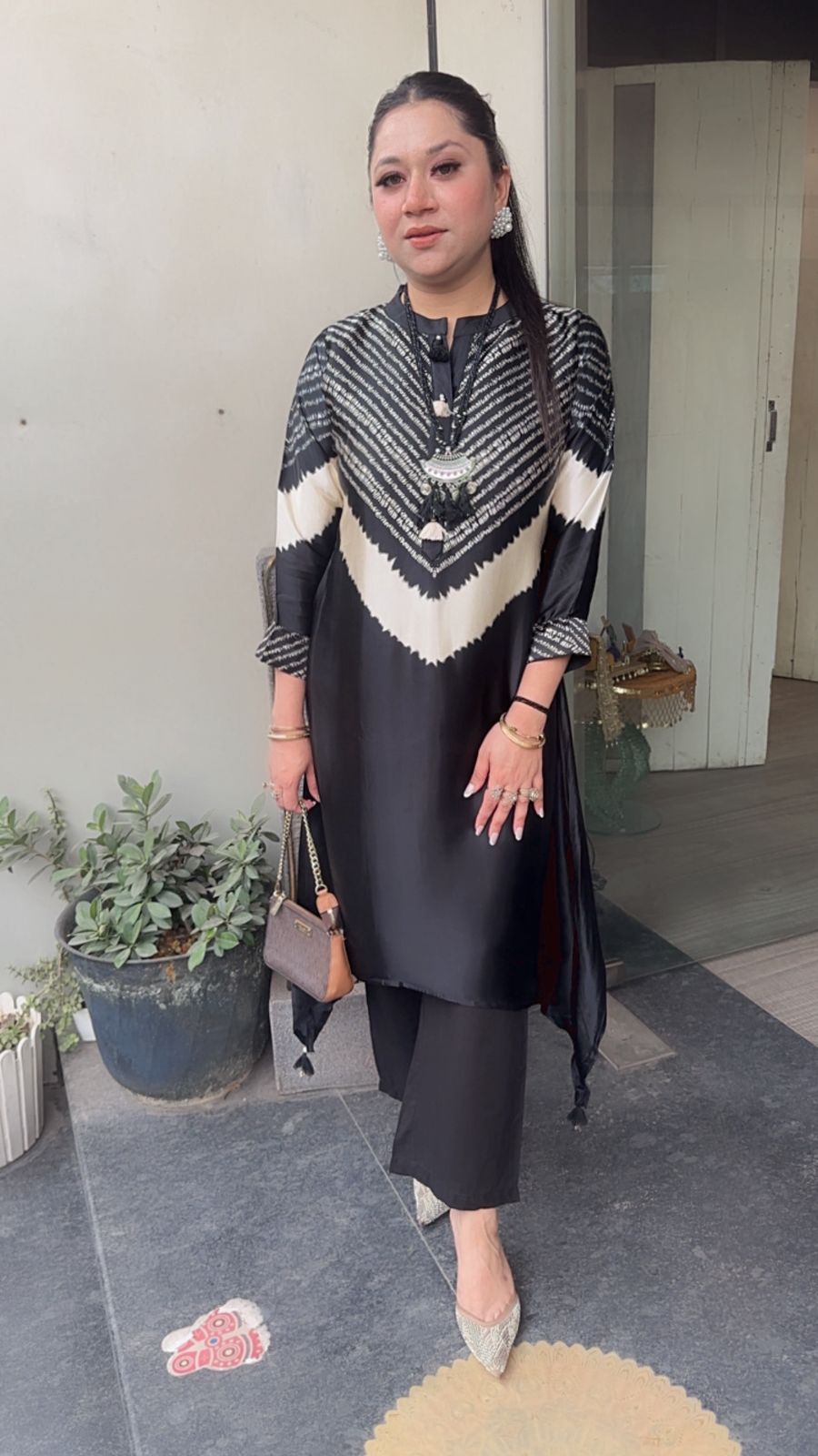 Ziory Black Digital Tunic Set (with Neck pc)