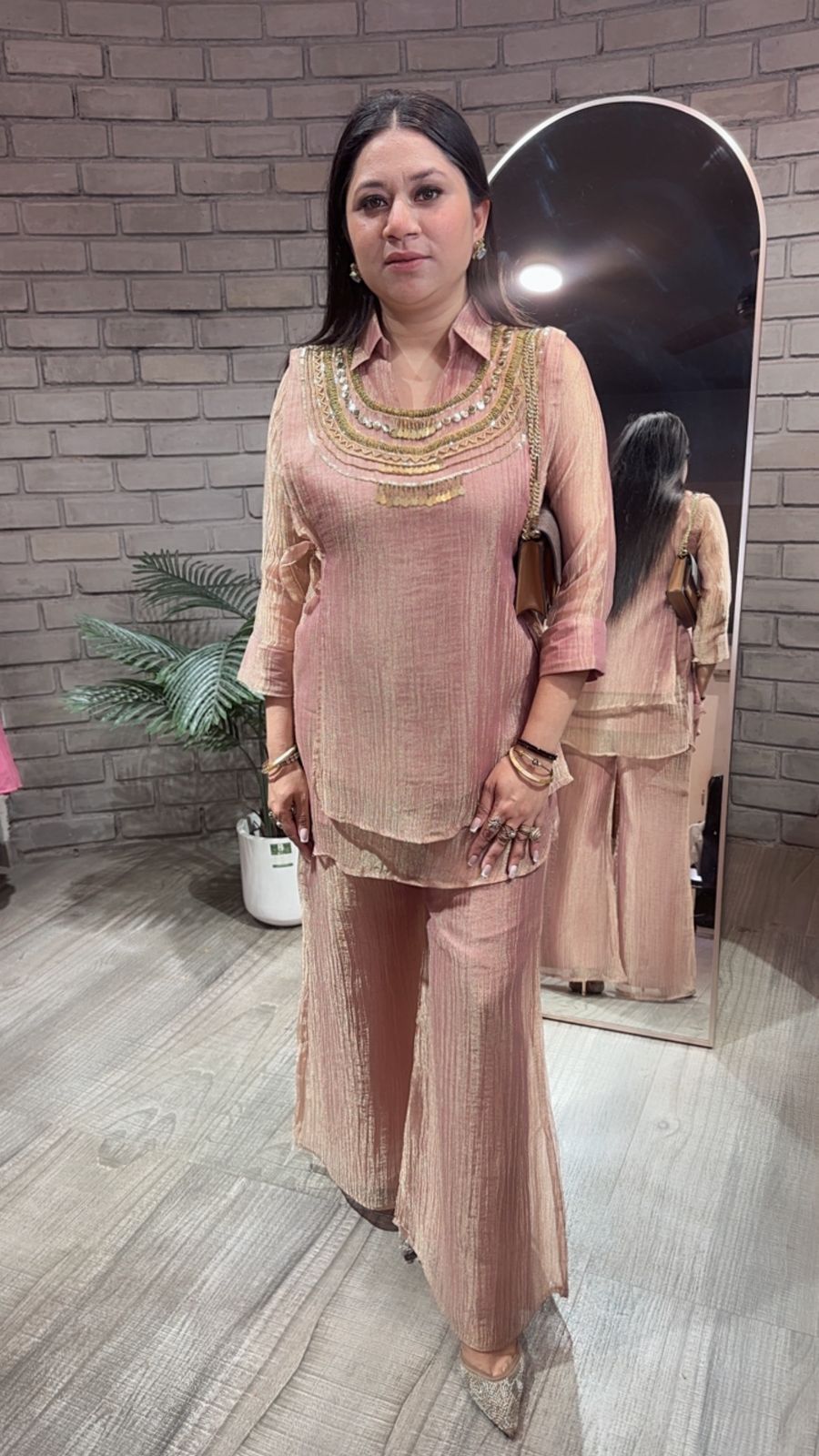 Raees onion pink 3pc Designer Cordset