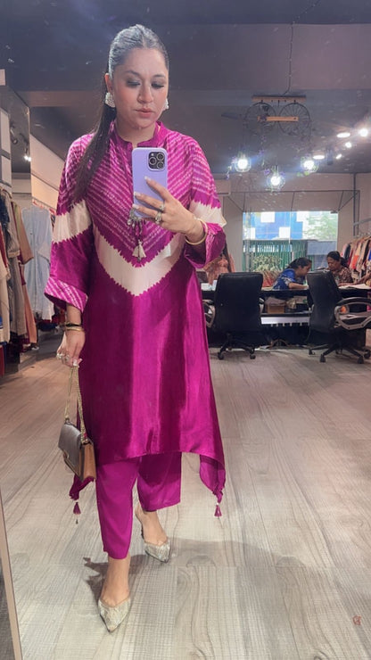 Ziory Magenta Pink Digital Tunic Set (with Neck pc)