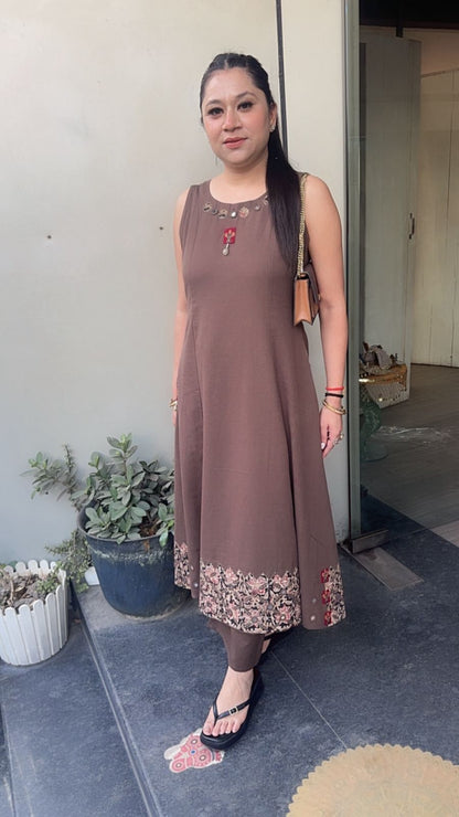 Ghumar Brown Tunic set (sleeve Fabric Attachment)