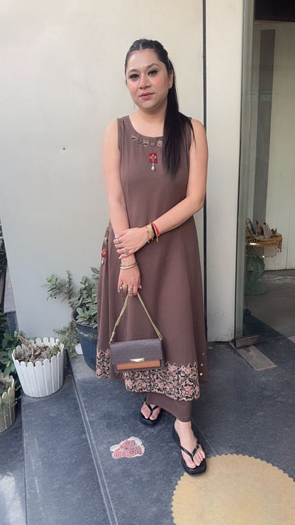 Ghumar Brown Tunic set (sleeve Fabric Attachment)