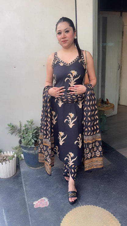 Dahi Black Designer Cotton Suit (Sleeve Fabric Attached)