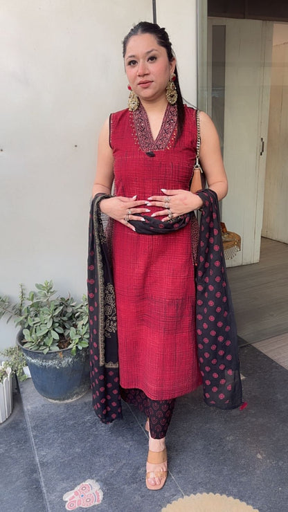 Babul Cotton designer Suit (Sleeve Fabric Attached)