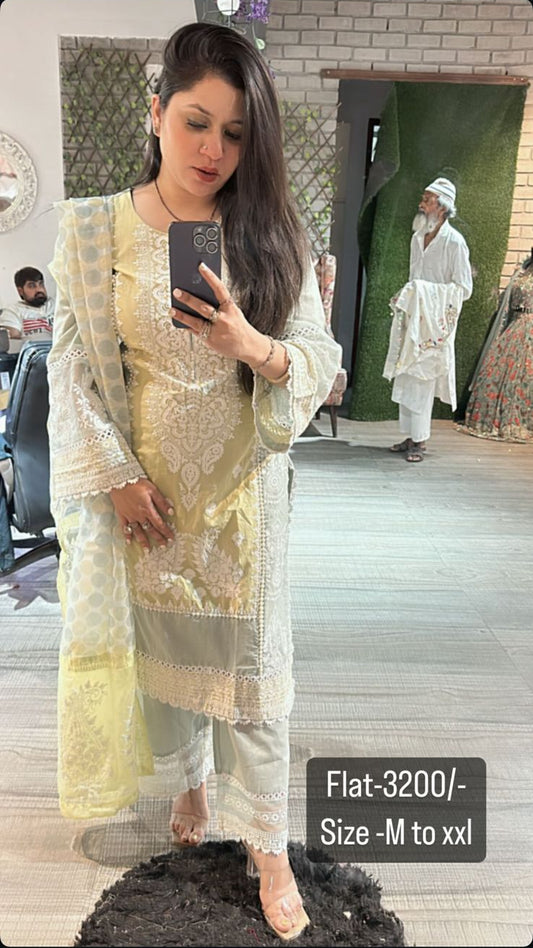 Pista Pakistani suit