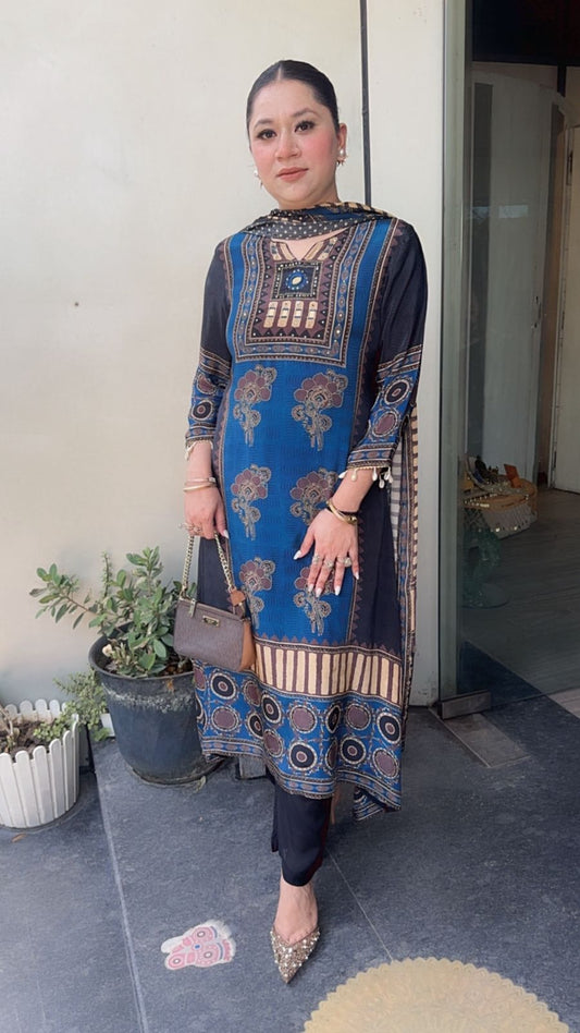 Roobi Digital Print C-Cut Style Designer Suit