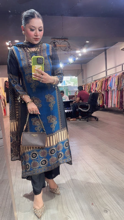 Roobi Digital Print C-Cut Style Designer Suit