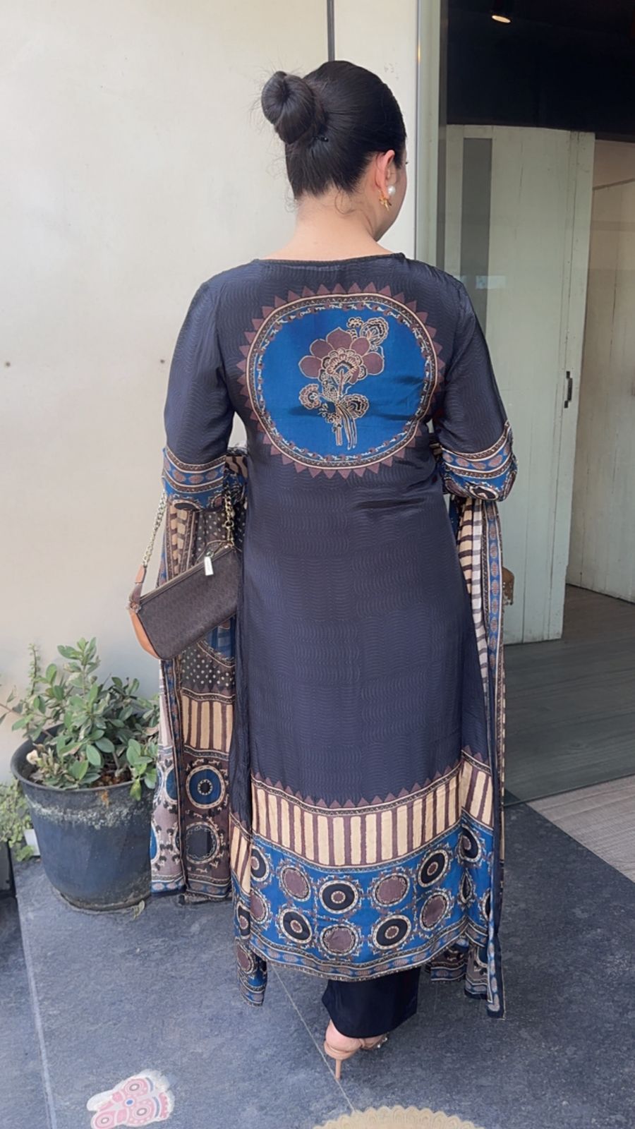 Roobi Digital Print C-Cut Style Designer Suit