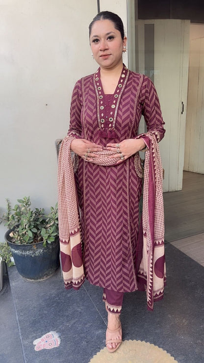 Garlic wine Digital print Suit