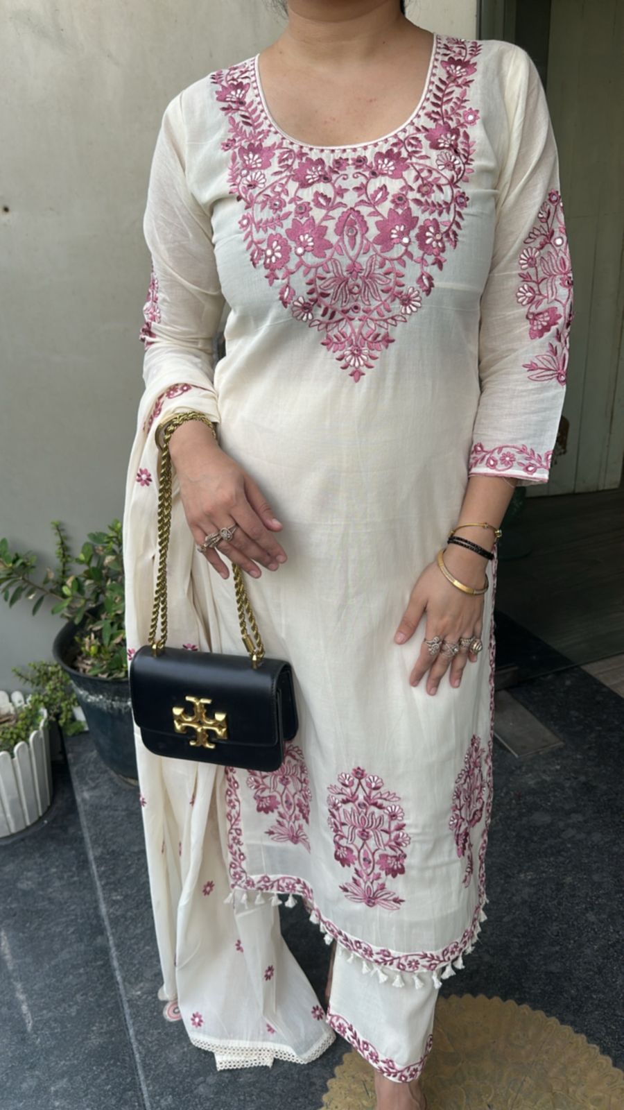 Kaffee Onion pink Ivory cotton Designer Suit