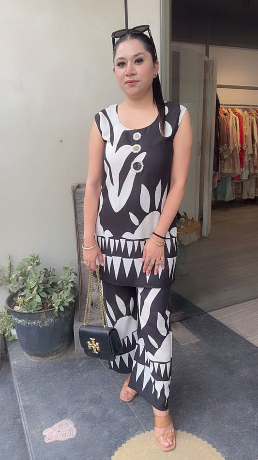 Feather Black white Mirror Cotton Cordset