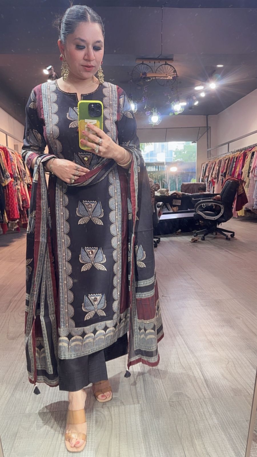 Zreh Black Digital print Suit