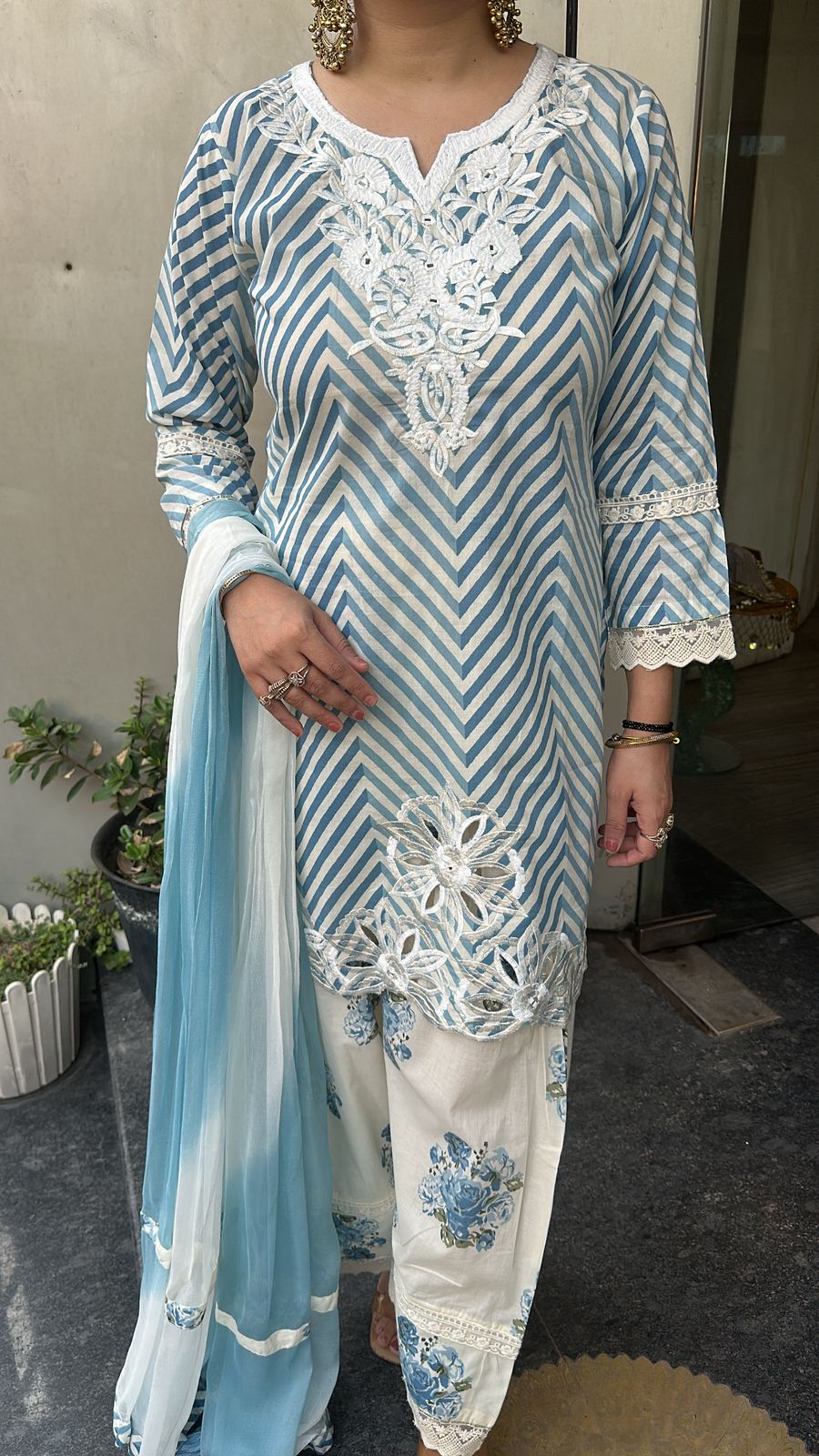 Vanilla Blue Zig zag Digital print Suit