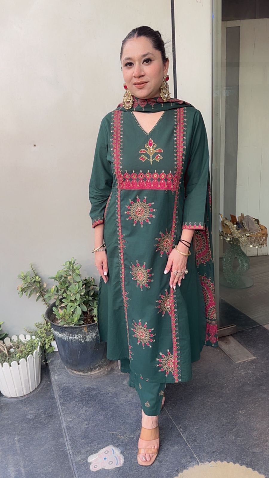 Idli Bottel Green Cotton Designer Suit