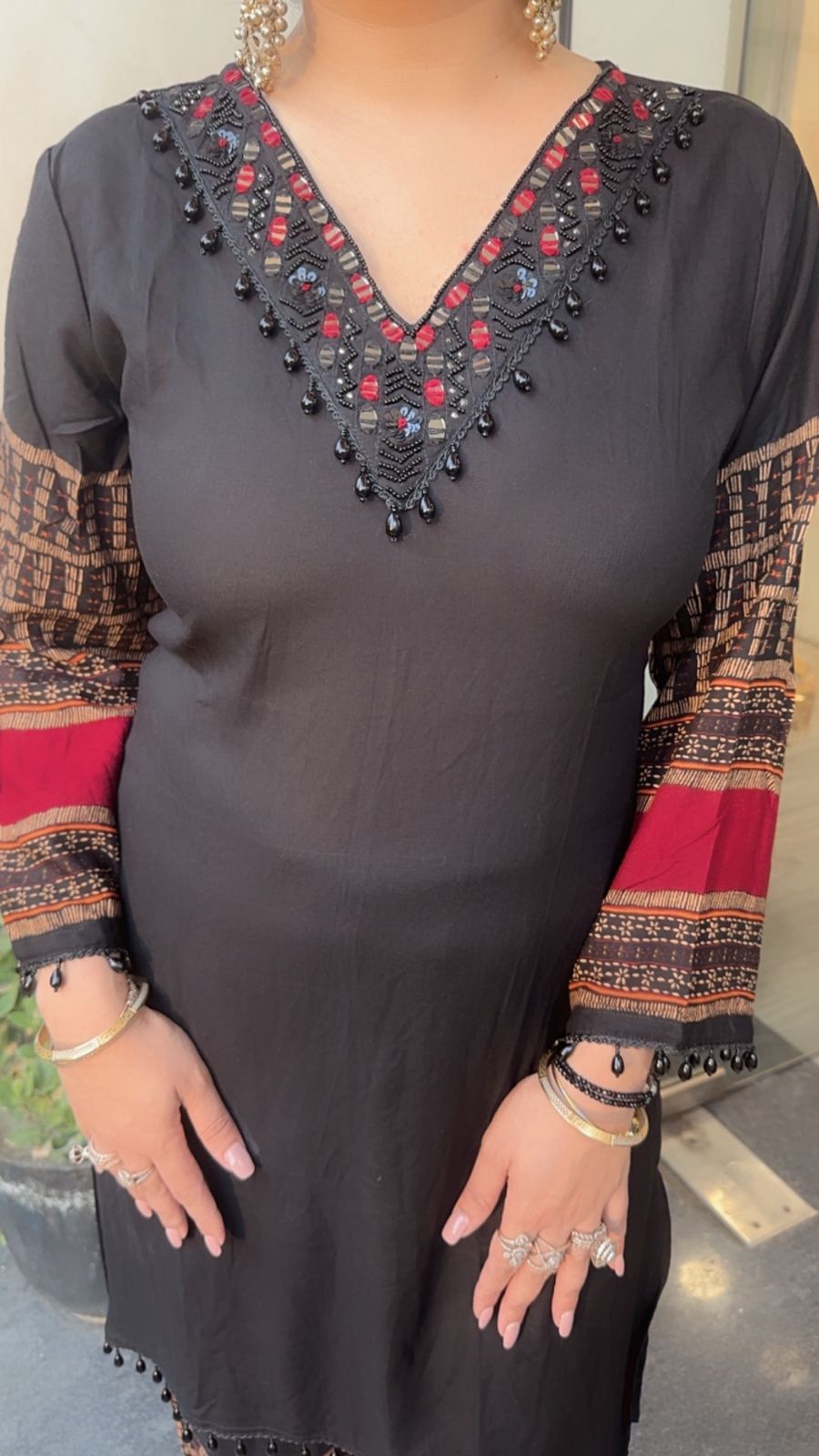 Chakli Black Digital Cordset