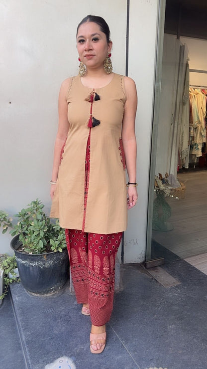 Pushkar Beige Farshi Tunic Set (Sleeve Fabric Attached)
