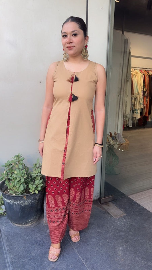 Pushkar Beige Farshi Tunic Set (Sleeve Fabric Attached)
