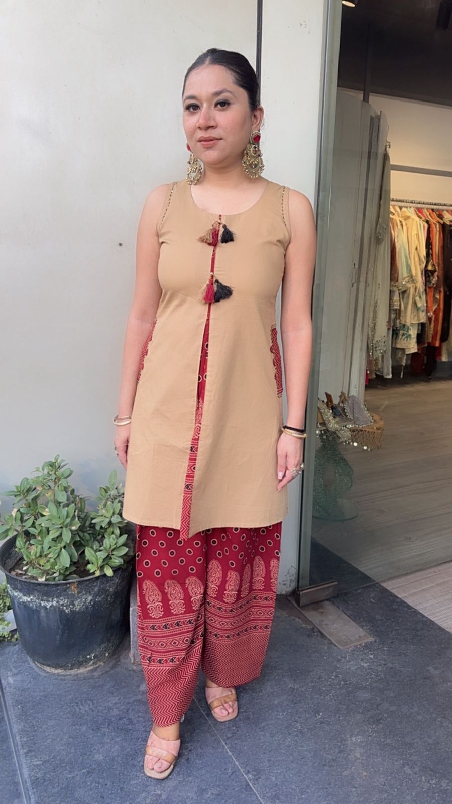 Pushkar Beige Farshi Tunic Set (Sleeve Fabric Attached)