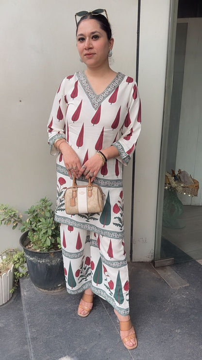 Koras ivory Digital Printed Cordset