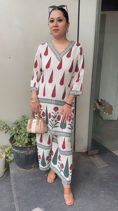 Koras ivory Digital Printed Cordset