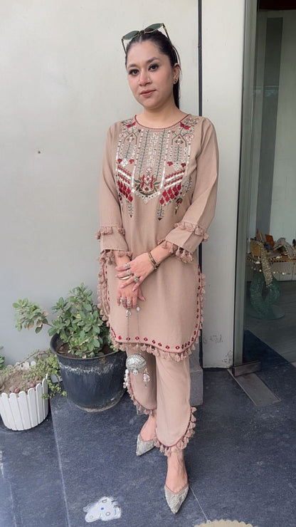 Wow Beige Tassel Designer Cordset